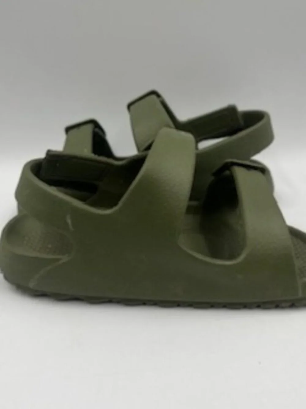 Oshkosh B’Gosh Green Rivar toddler sandals unisex 10 adjustable‎ water shoes